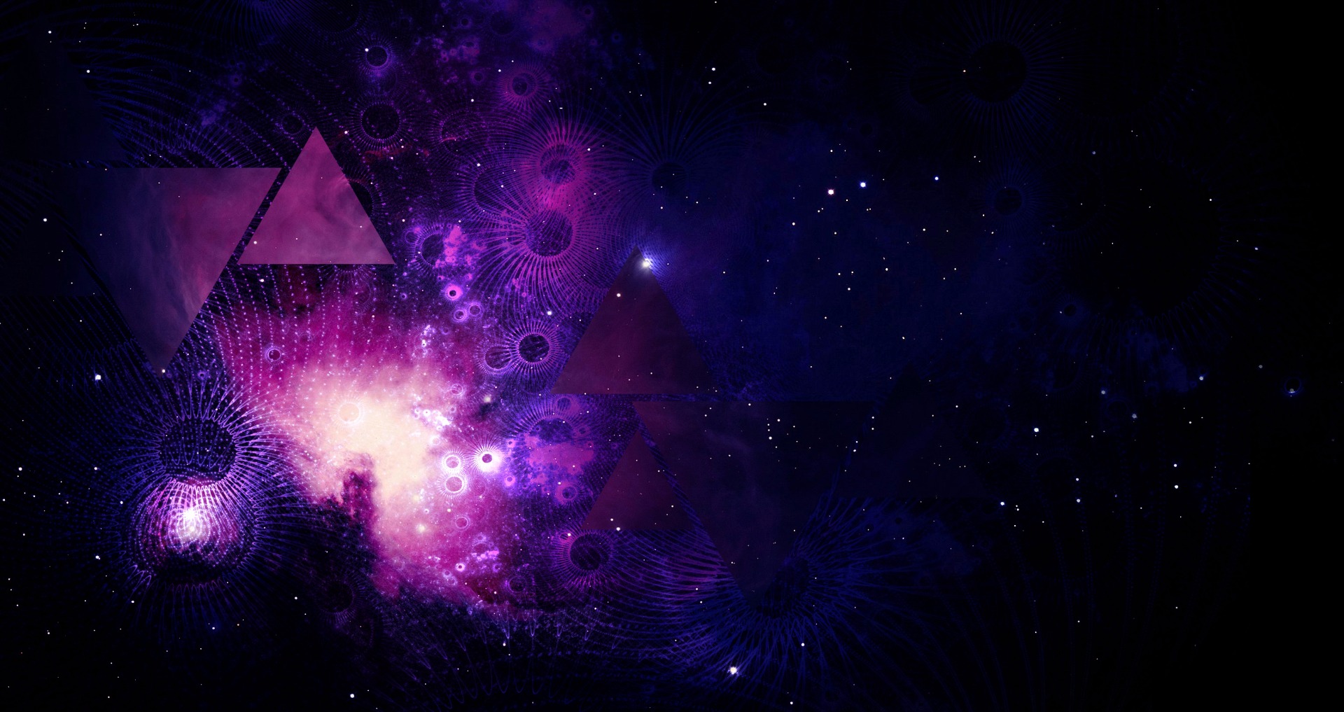 Titane Energiepyramiden bringen kosmisches Wissen
