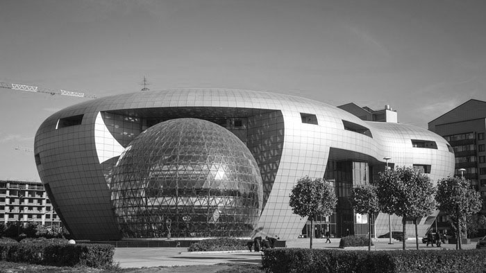 Pulizie capannoni e aree industriali