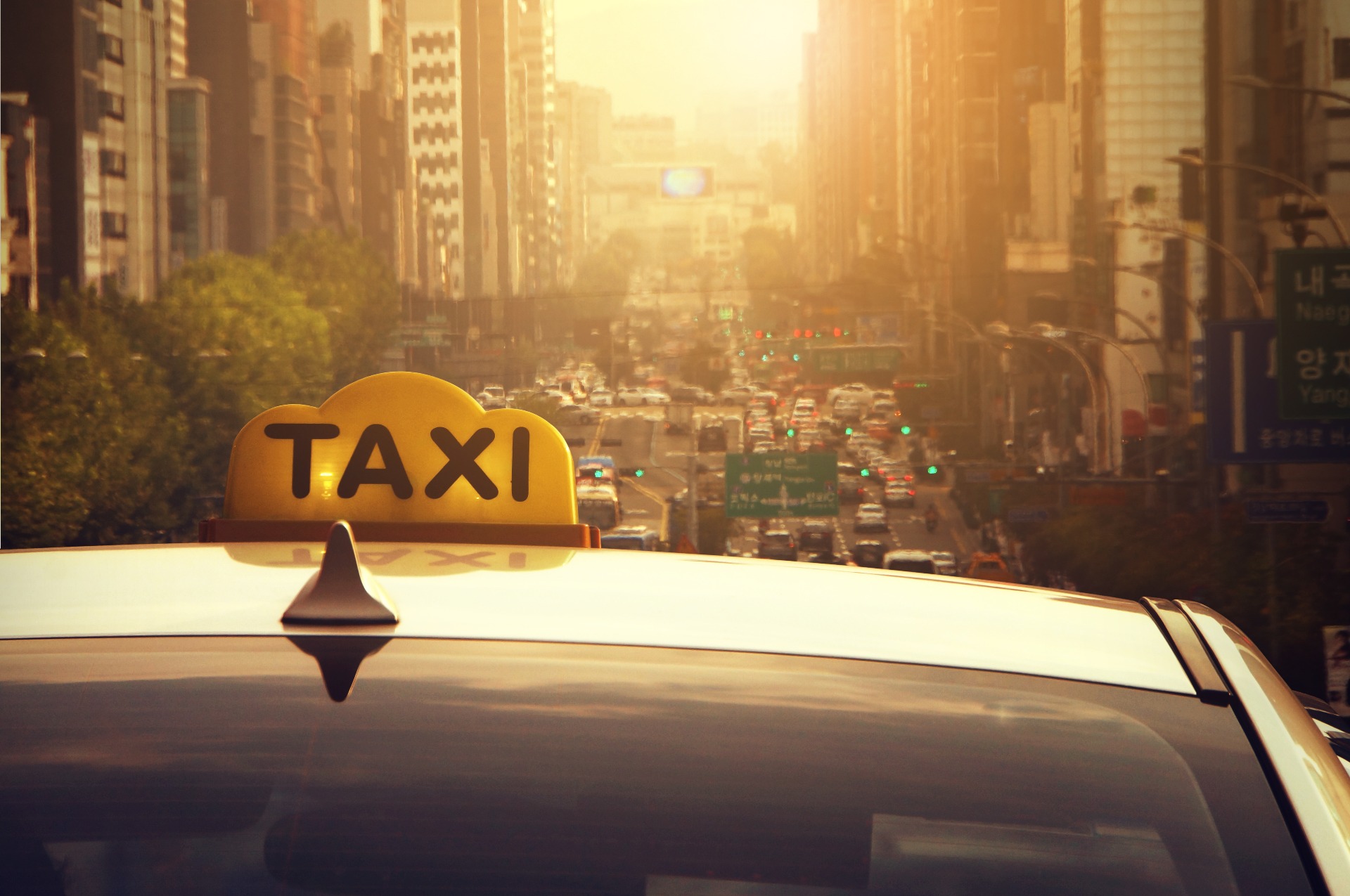 Bolt - Uber - Liftago - Taxi