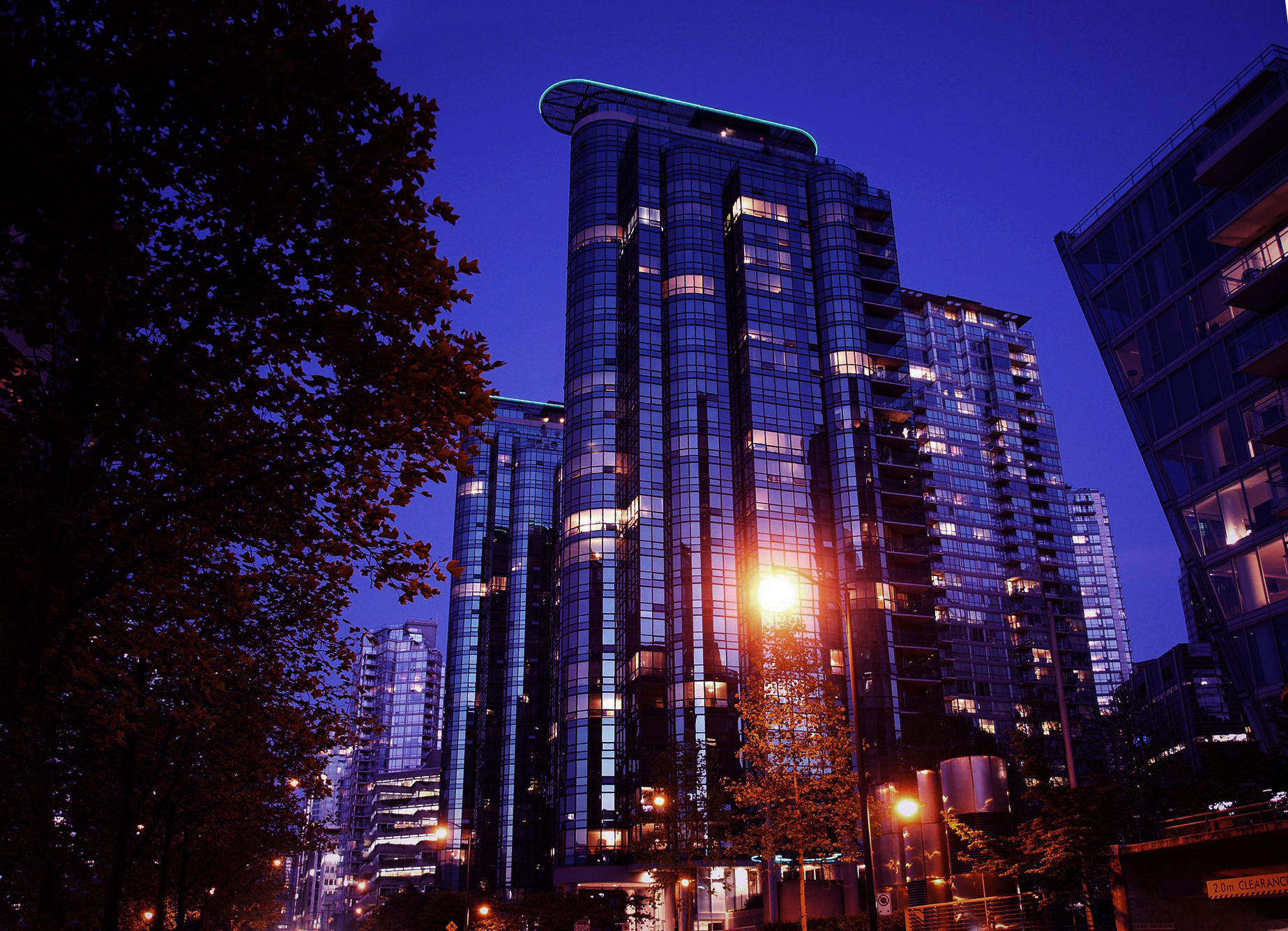 HOTELS / RESIDENCIAL